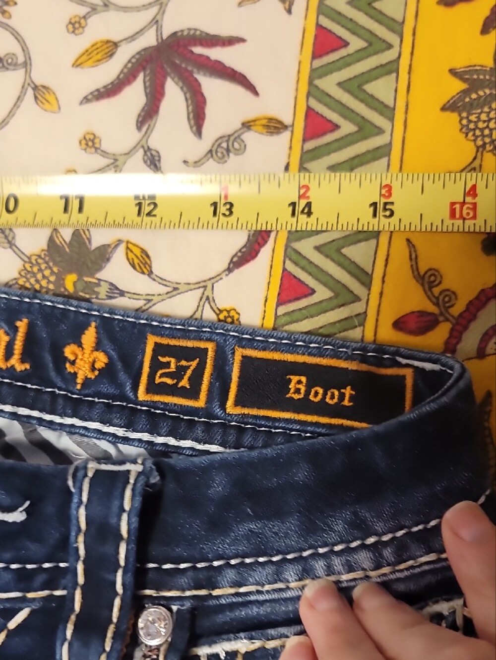 Rock Revival Sz 27 Dark Blue Flare Jeans with White Stitching - Picture 5 of 15